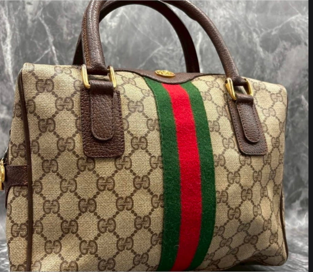 Vintage Gucci GG Supreme Mini Crossbody